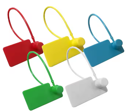 Customized gold logo, label design, plastic seal label, clothing plastic hang tag, with rope