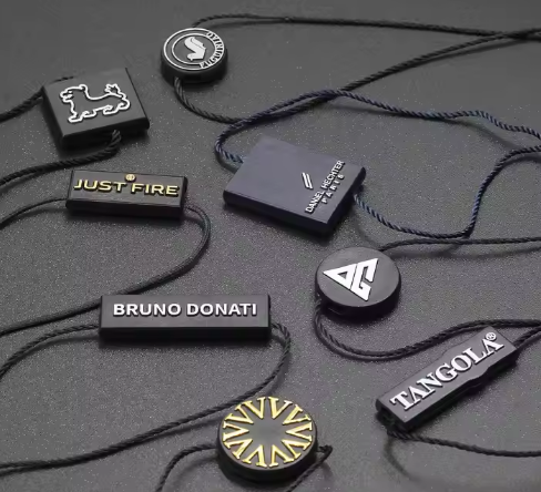 Customized gold logo, label design, plastic seal label, clothing plastic hang tag, with rope