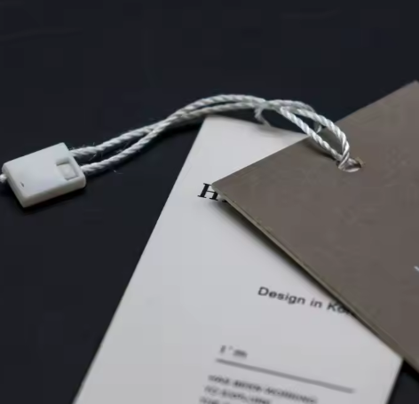 Manufacturer Custom Thick White Paper Swing Garment Label Hang Tags Recyclable Luxury Custom Tags Ca