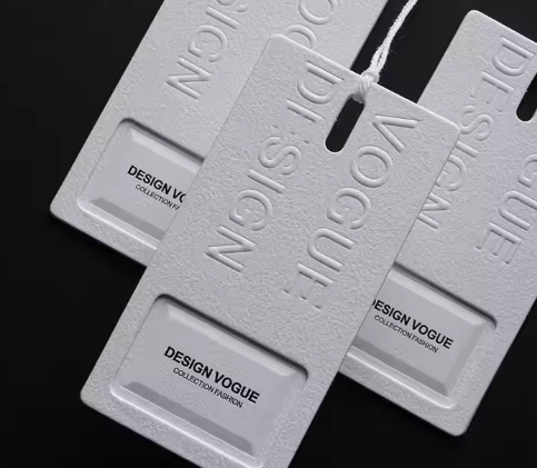 Luxury Recycled Jeans Hanging Paper Label Embossed Custom Printed Hang Tag Cardboard Clothing Hangta