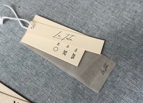 Custom Design Tag With Logo Square Clothing Plastic Security Seal Tag for Clothing and Bag